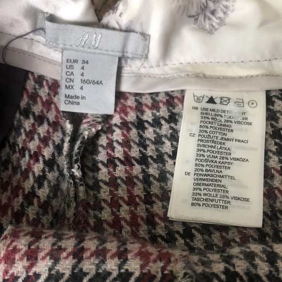 Woolen H&M Shorts in houndstooth - Picture 3 of 6
